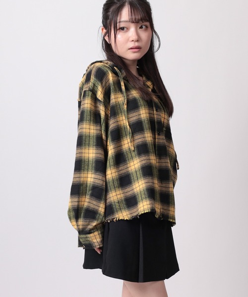 SlashDate（スラッシュデイト）の「【82】カットオフ チェック フードシャツ（シャツ/ブラウス・レディース・ブルー/ピンク/イエロー/ブラック・L/M）」の16枚目の写真