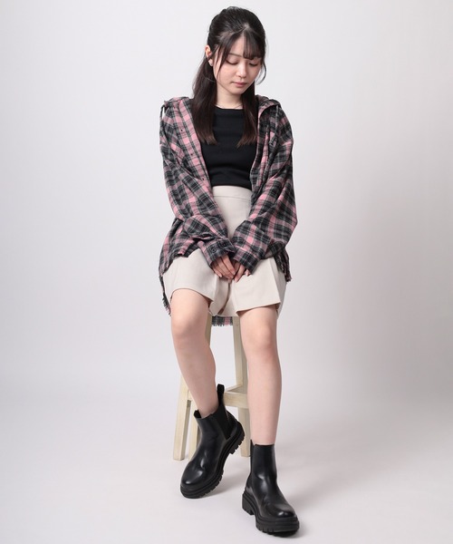 SlashDate（スラッシュデイト）の「【82】カットオフ チェック フードシャツ（シャツ/ブラウス・レディース・ブルー/ピンク/イエロー/ブラック・L/M）」の11枚目の写真