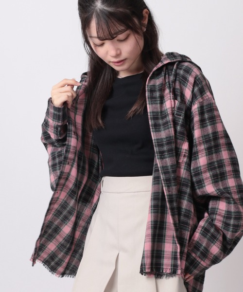 SlashDate（スラッシュデイト）の「【82】カットオフ チェック フードシャツ（シャツ/ブラウス・レディース・ブルー/ピンク/イエロー/ブラック・L/M）」の13枚目の写真