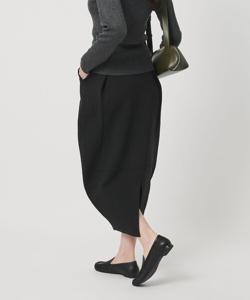 BEAUTY&YOUTH UNITED ARROWS（ビューティーアンドユースユナイテッドアローズ）の「【WEB限定】ポリエステル コクーンニットスカート ウォッシャブル（スカート・レディース・グレー系/ブラック/ダークブラウン・FREE）」の7枚目の写真