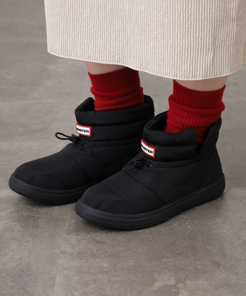HUNTER イン/アウト コージー パフ サイド ベント ブーティー（ブーツ