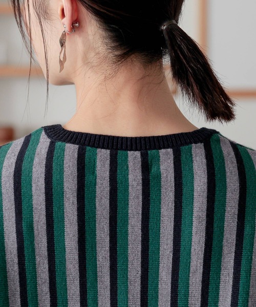 n'OrLABEL(ノアールレーベル)の「マルチストライプニット(ニット/セーター・レディース・グリーン/ブルー・1/2)」の19枚目の写真