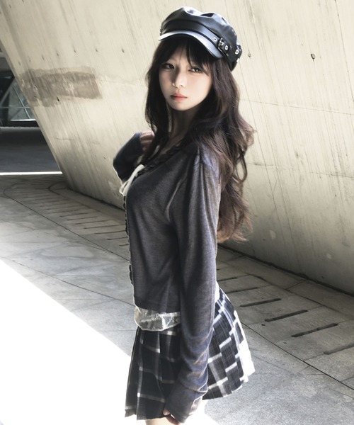 VEILA(ヴェイラ)の「フリル×リボンタイカーディガン(カーディガン/ボレロ・レディース・グレー・S/M)」の7枚目の写真