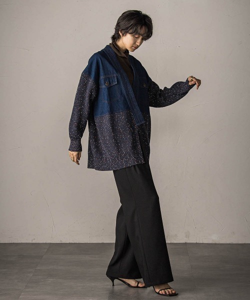 MAYSON GREY（メイソングレイ）の「デニムドッキングニットカーディガン≪手洗い可能≫（カーディガン/ボレロ・レディース・ライトグレー/ネイビー・M）」の8枚目の写真