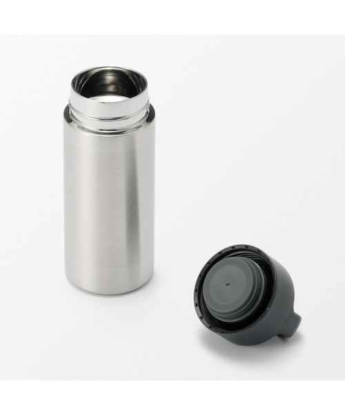 無印良品(ムジルシリョウヒン)の「真空断熱構造 保温保冷ボトル ハンドルタイプ 350mL(水筒・メンズ・ベージュ系/シルバー/ブラック・FREE)」の13枚目の写真