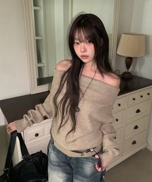 シンプルルーズオフショルダーニット