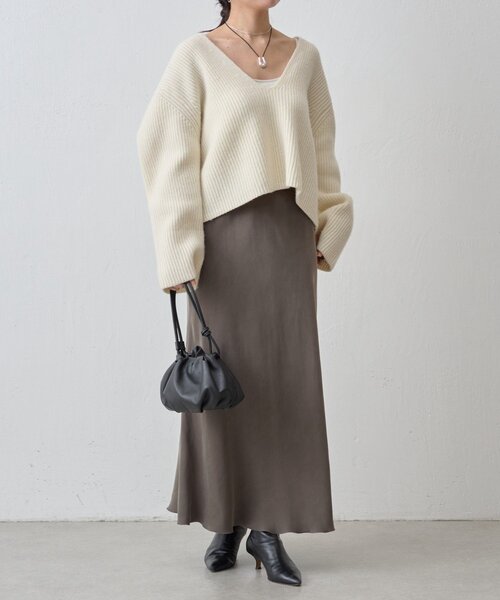 BEARDSLEY（ビアズリー）の「Vネック畦プルオーバー（ニット/セーター・レディース・ホワイト/キャメル・FREE）」の8枚目の写真