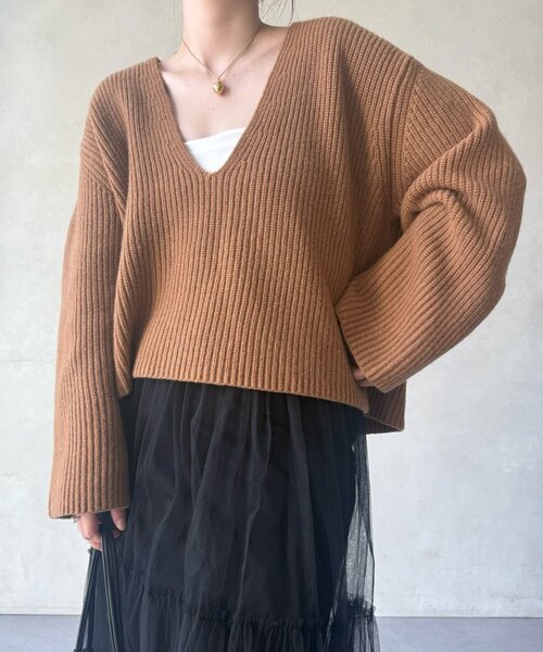 BEARDSLEY（ビアズリー）の「Vネック畦プルオーバー（ニット/セーター・レディース・ホワイト/キャメル・FREE）」の18枚目の写真