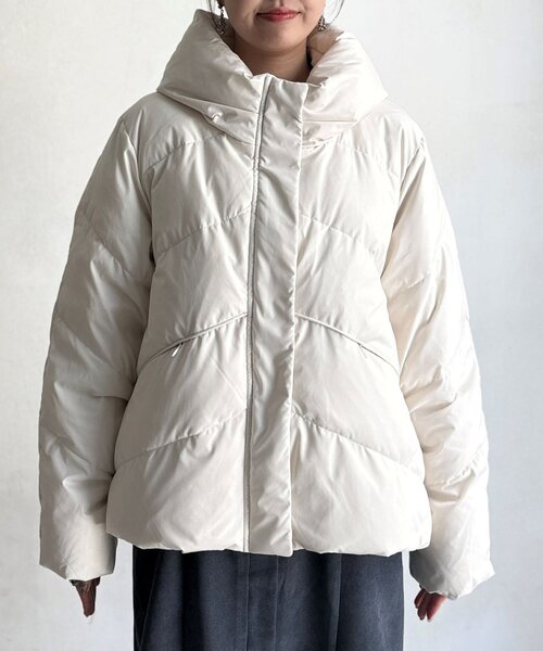 Chez toi（シェトワ）の「ボリュームネックストレッチダウン（ダウンジャケット/コート・レディース・キャメル/ネイビー/アイボリー/ブラック・FREE）」の22枚目の写真