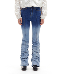 ARCHIVE BOLD（アーカイブボールド）の「BOOTSCUT SHIRRING DENIM PANTS (BLUE)（デニムパンツ）」
