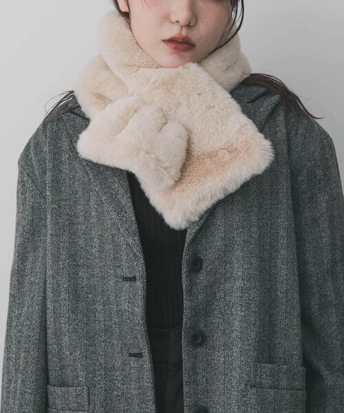 SENSE OF PLACE by URBAN RESEARCH(センスオブプレイスバイアーバンリサーチ)の「ボリュームエコファーティペット(マフラー・レディース・ブラウン/モカ/ベージュ・ONE)」の3枚目の写真