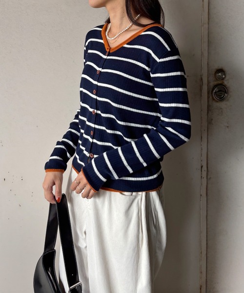 ISOOK（アイスー）の「【ISOOK / アイスー】バイカラーボーダーカーディガン / ボーダートップス 配色 薄手 長袖 羽織り 春ニット 春服 ホワイト ネイビー ZOZOTOWN限定（カーディガン/ボレロ・レディース・ネイビー/アイボリー・FREE）」の18枚目の写真
