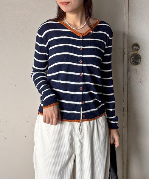 ISOOK（アイスー）の「【ISOOK / アイスー】バイカラーボーダーカーディガン / ボーダートップス 配色 薄手 長袖 羽織り 春ニット 春服 ホワイト ネイビー ZOZOTOWN限定（カーディガン/ボレロ・レディース・ネイビー/アイボリー・FREE）」の17枚目の写真