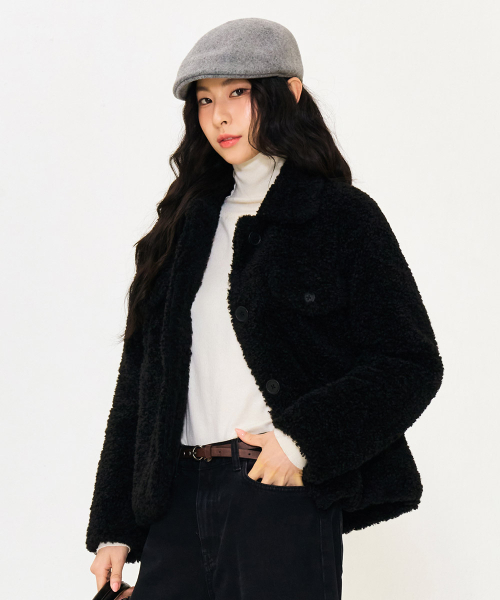 CHASECULT(チェイスカルト)の「女性ボアカラー半コート-ブラック(ムートンコート・レディース・ブラック・90/85)」の5枚目の写真