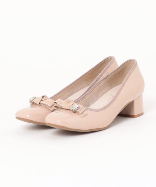 Bridget Birkin(ブリジットバーキン)の「【Bridget Birkin】リボンビジューフラワーパンプス(51038B)(パンプス・レディース・ベージュ/ブラック/グレイッシュベージュ・24/22.5/24.5/23/23.5)」の1枚目の写真
