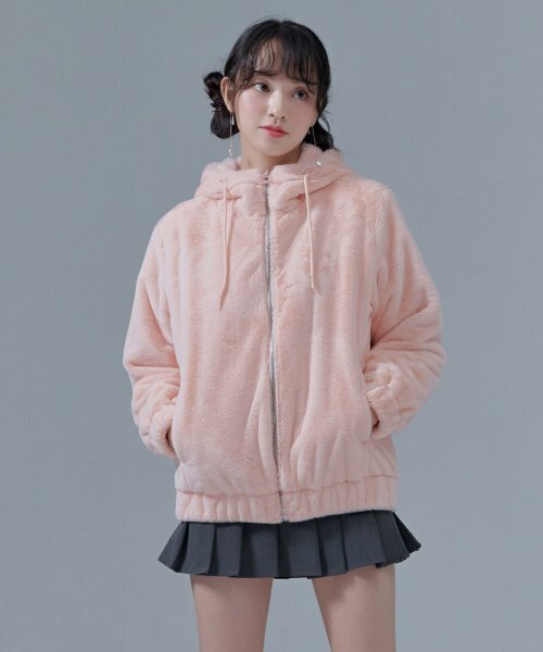 CHASECULT(チェイスカルト)の「女性ミンクフードジップアップ-CFRG4378D0P(パーカー・レディース・PINK・85/90)」の4枚目の写真