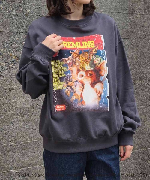 Bleu Bleuet（ブルーブルーエ）の「グレムリンムービーポスタートレーナー（スウェット・レディース・ライトグレー/チャコールグレー・M）」の4枚目の写真