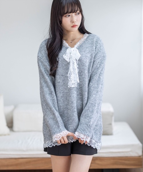 STAY MOTION（ステイモーション）の「【WEB限定】レースリボンオーバーサイズニットトップス［韓国ファッション ガーリー］≪AW新作≫（ニット/セーター・レディース・アイボリー/グレー/レッド・F）」の4枚目の写真