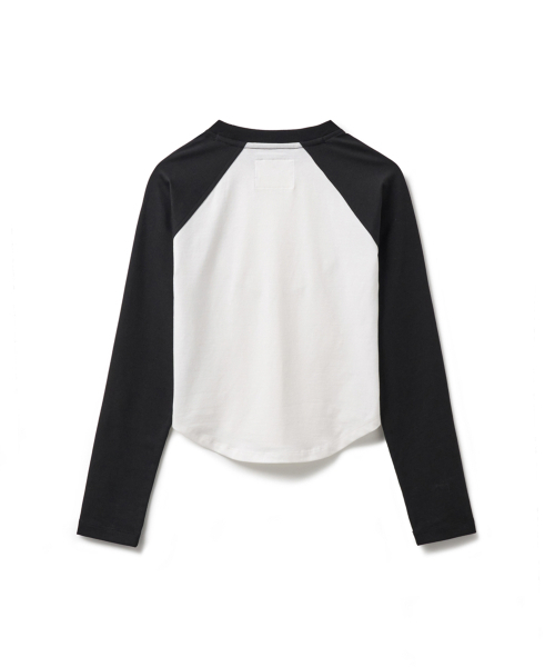 ERER(エルエル)の「Embroidered Logo Raglan T-Shirt Black(Tシャツ/カットソー・レディース・ブラック・2/1)」の2枚目の写真