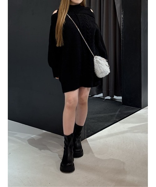 AZUL by moussy(アズールバイマウジー)の「ラメシャギーメタルハンドルバッグ【着用画像あり】(ショルダーバッグ・レディース・ブラック/シルバー・FREE)」の20枚目の写真