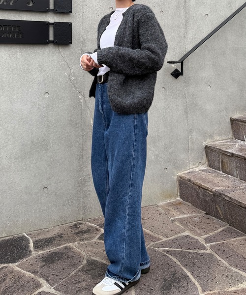 ISOOK（アイスー）の「ウールブレンドシャギーニットカーディガン(eri. select) / セーター 羽織り 長袖 Vネック オフィス 無地 クリーム チャコール（カーディガン/ボレロ・レディース・チャコール/クリーム・FREE）」の7枚目の写真