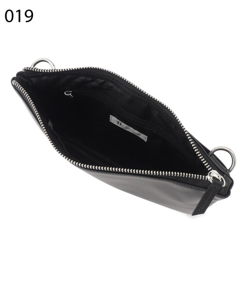 tk.TAKEO KIKUCHI（ティーケータケオキクチ）の「【WEB限定】レザー2WAYサコッシュバッグ（ショルダーバッグ・メンズ・ネイビー/ダークブラウン/ブラック・00）」の13枚目の写真