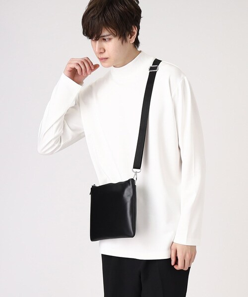 tk.TAKEO KIKUCHI（ティーケータケオキクチ）の「【WEB限定】レザー2WAYサコッシュバッグ（ショルダーバッグ・メンズ・ネイビー/ダークブラウン/ブラック・00）」の14枚目の写真