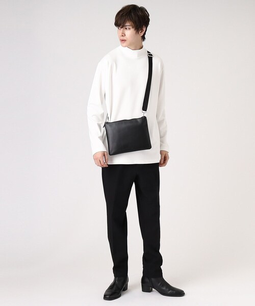 tk.TAKEO KIKUCHI（ティーケータケオキクチ）の「【WEB限定】レザー2WAYサコッシュバッグ（ショルダーバッグ・メンズ・ネイビー/ダークブラウン/ブラック・00）」の16枚目の写真