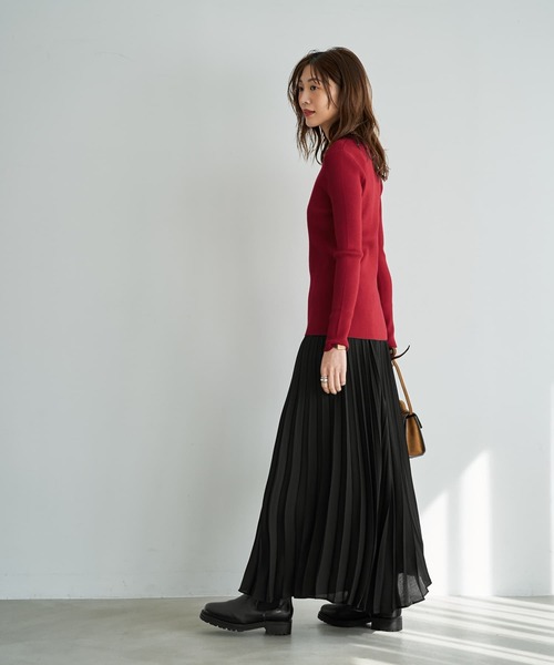 STYLE DELI(スタイルデリ)の「新補正リブ◆デコルテあきニットトップス(ニット/セーター・レディース・ブラック/ネイビー/ダークグレー/レッド/ホワイト・FREE)」の8枚目の写真