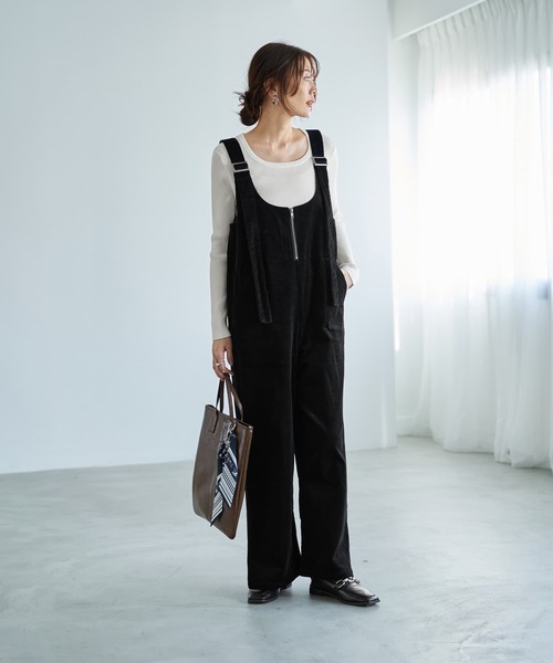 STYLE DELI(スタイルデリ)の「新補正リブ◆デコルテあきニットトップス(ニット/セーター・レディース・ブラック/ネイビー/ダークグレー/レッド/ホワイト・FREE)」の15枚目の写真