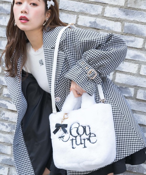 couture BY ROJITA(クチュールバイロジータ)の「ファートートバッグ(トートバッグ・レディース・ブルー/ブラック/ホワイト・FREE)」の6枚目の写真