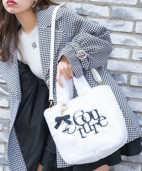 couture BY ROJITA(クチュールバイロジータ)の「ファートートバッグ(トートバッグ・レディース・ブルー/ブラック/ホワイト・FREE)」の4枚目の写真