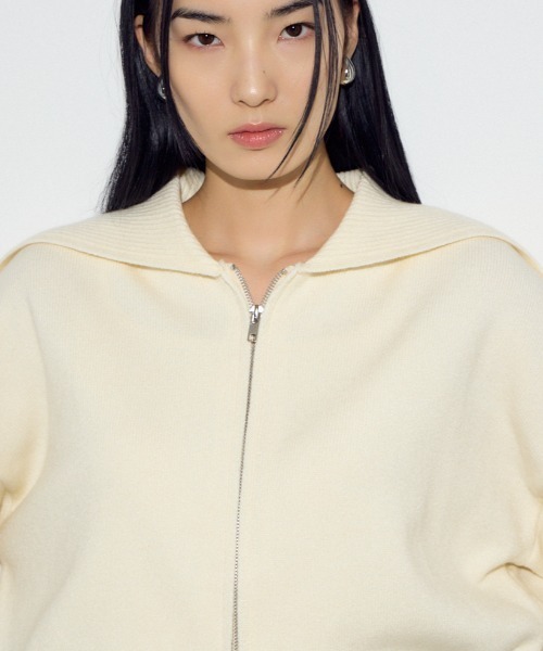 AZUL by moussy(アズールバイマウジー)の「ダブルジップビッグカラーニット(ニット/セーター・レディース・杢グレー/アイボリー/ブラック・FREE)」の2枚目の写真