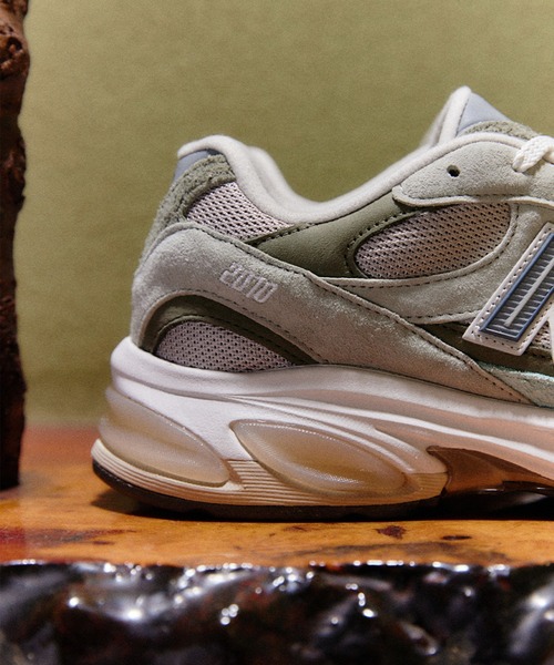 NEW BALANCE(ニューバランス)の「New Balance U20105K7 / ニューバランス U20105K7【SP】(スニーカー・メンズ・ライトオリーブ・25.5cm/25.0cm/24.5cm/24.0cm/23.5cm/29.0cm/28.5cm/28.0cm/27.5cm/27.0cm/26.5cm/23.0cm/30.0cm/26.0cm)」の7枚目の写真