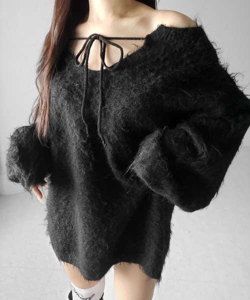 me+em select(ミームセレクト)の「【 3color 】ストラップリボンオフショルオーバーシャギーニット / strap ribbon off shoulder over shaggy knit(ニット/セーター・レディース・ホワイト/ブラック/グレー・FREE)」の14枚目の写真