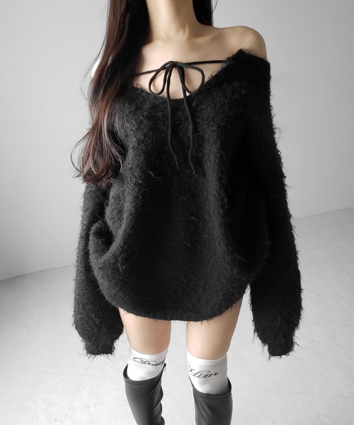 me+em select(ミームセレクト)の「【 3color 】ストラップリボンオフショルオーバーシャギーニット / strap ribbon off shoulder over shaggy knit(ニット/セーター・レディース・ホワイト/ブラック/グレー・FREE)」の15枚目の写真