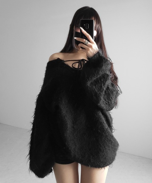 me+em select(ミームセレクト)の「【 3color 】ストラップリボンオフショルオーバーシャギーニット / strap ribbon off shoulder over shaggy knit(ニット/セーター・レディース・ホワイト/ブラック/グレー・FREE)」の16枚目の写真