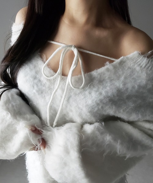 me+em select(ミームセレクト)の「【 3color 】ストラップリボンオフショルオーバーシャギーニット / strap ribbon off shoulder over shaggy knit(ニット/セーター・レディース・ホワイト/ブラック/グレー・FREE)」の20枚目の写真
