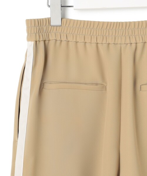 ICB(アイシービー)の「ベルベットライン トラックワイドパンツ(その他パンツ・レディース・ブラック系/ベージュ系/ネイビー系・X-SMALL/SMALL/MEDIUM)」の4枚目の写真