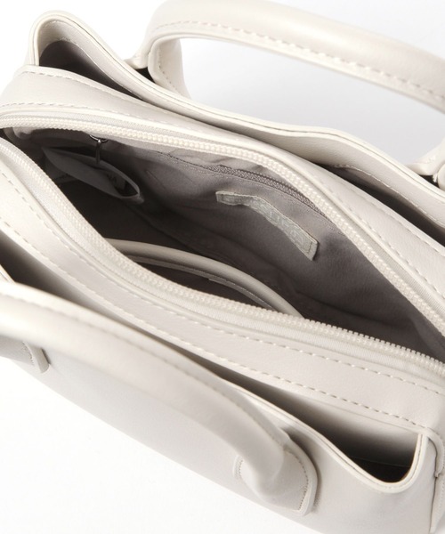 studio CLIP(スタディオクリップ)の「スクエア3ROOMボストンバッグ(トートバッグ・レディース・ブラック/ブラウン/グリーン/アイボリー・FREE)」の17枚目の写真