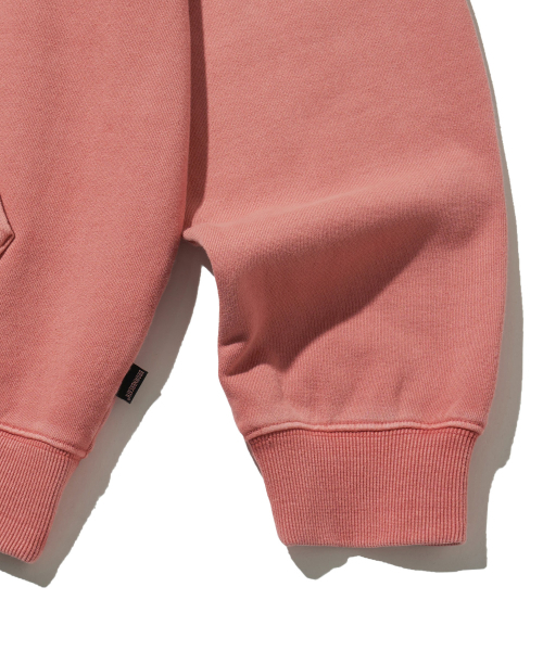 BROWNBREATH（ブラウンブレス）の「PIGMENT TAG HOODIE - INDY PINK（パーカー・レディース・その他・S/M/L/XL）」の7枚目の写真