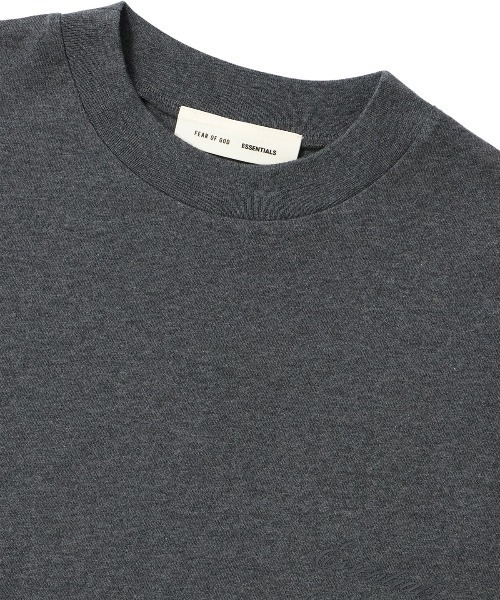 FOG ESSENTIALS(エフオージーエッセンシャルズ)の「ESSENTIALS Classic Short Sleeve Tee エッセンシャルズ(Tシャツ/カットソー・メンズ・グレー系その他・MEDIUM/SMALL/LARGE)」の3枚目の写真