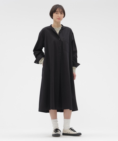 MHL.（エムエイチエル）の「BRUSHED SOFT COTTON TWILL（ワンピース・レディース・ブラック/ライトブラウン・2/1）」の2枚目の写真