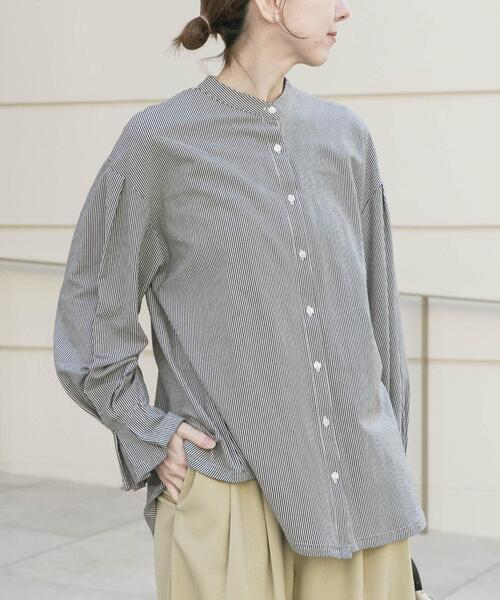 ITEMS URBANRESEARCH（アイテムズ アーバンリサーチ）の「バンドカラーソデタックカットソー（シャツ/ブラウス・レディース・ブルー/ストライプ/ホワイト・FREE）」の22枚目の写真