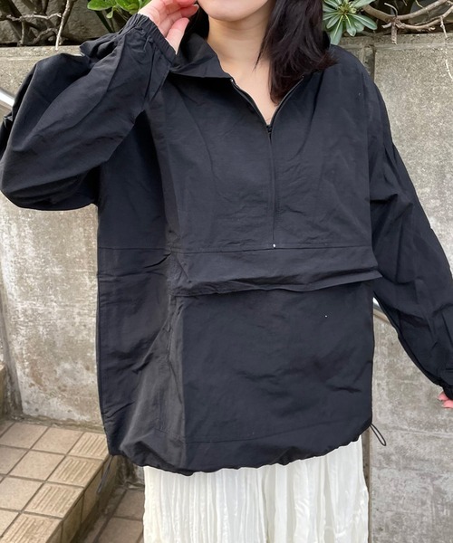 CRB(シーアールビー)の「アノラックパーカー(マウンテンパーカー・レディース・ブラック/カーキ/ピンク/ベージュ・F)」の2枚目の写真