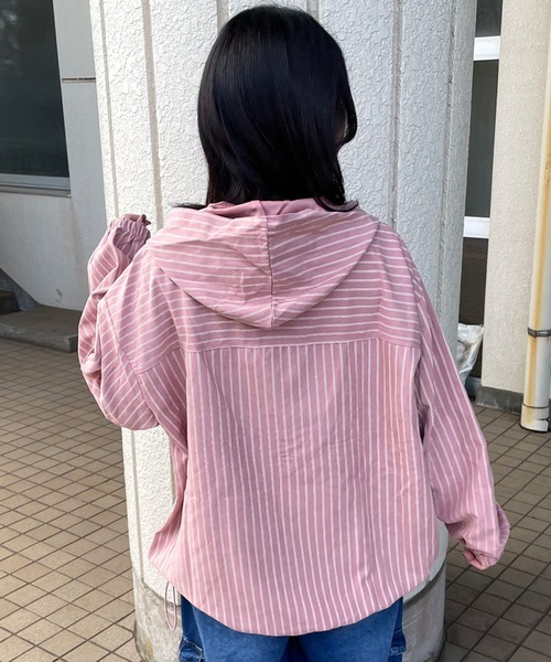 CRB(シーアールビー)の「アノラックパーカー(マウンテンパーカー・レディース・ブラック/カーキ/ピンク/ベージュ・F)」の15枚目の写真