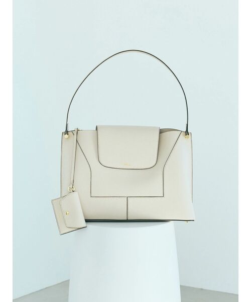 TONAL（トーナル）の「《14inchPC/A4対応/パスケース付》フェイクレザーWideトートバッグ（トートバッグ・レディース・オフホワイト/ライトグレー/キャメル・FREE）」の8枚目の写真