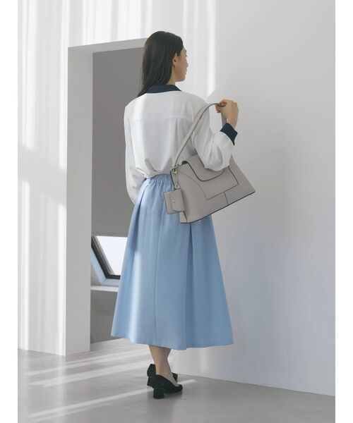 TONAL（トーナル）の「《14inchPC/A4対応/パスケース付》フェイクレザーWideトートバッグ（トートバッグ・レディース・オフホワイト/ライトグレー/キャメル・FREE）」の11枚目の写真