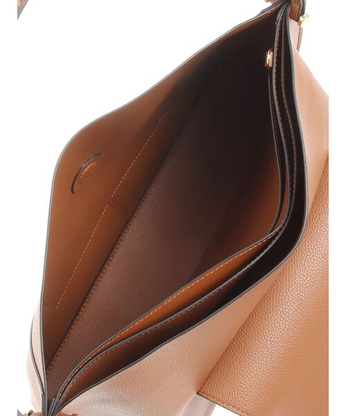 TONAL（トーナル）の「《14inchPC/A4対応/パスケース付》フェイクレザーWideトートバッグ（トートバッグ・レディース・オフホワイト/ライトグレー/キャメル・FREE）」の17枚目の写真