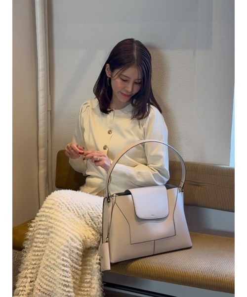 TONAL（トーナル）の「《14inchPC/A4対応/パスケース付》フェイクレザーWideトートバッグ（トートバッグ・レディース・オフホワイト/ライトグレー/キャメル・FREE）」の5枚目の写真